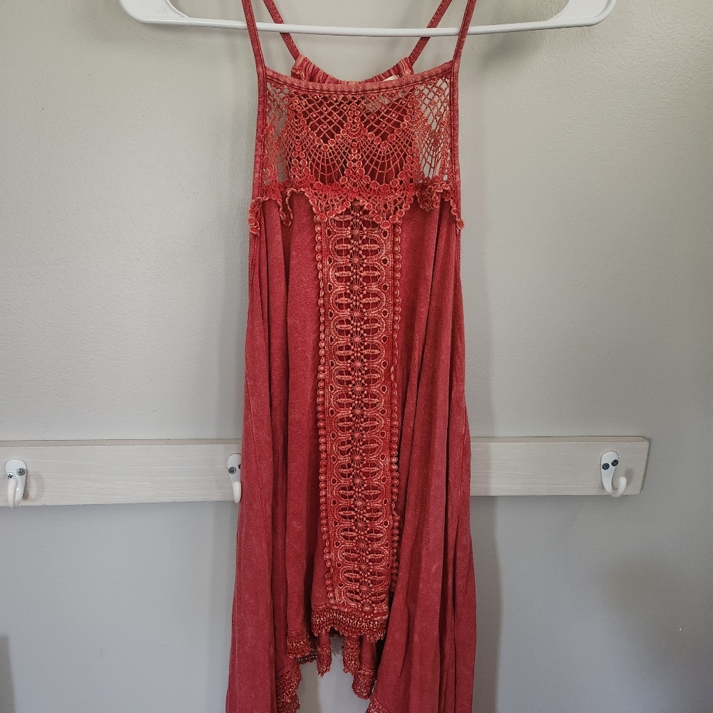 Altar'd state tunic top small vguc red